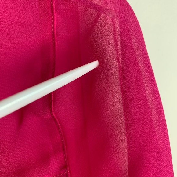 MUDD — Hot Pink V-Neck Collar Button Up Blouse S - Picture 7 of 8